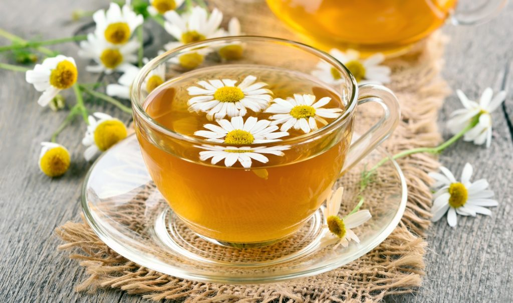 what does chamomile tea taste like